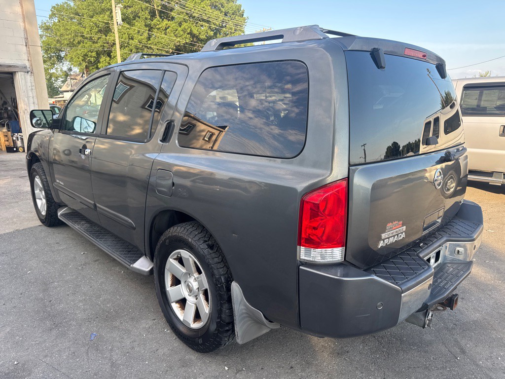 2004 Nissan Armada Image 5