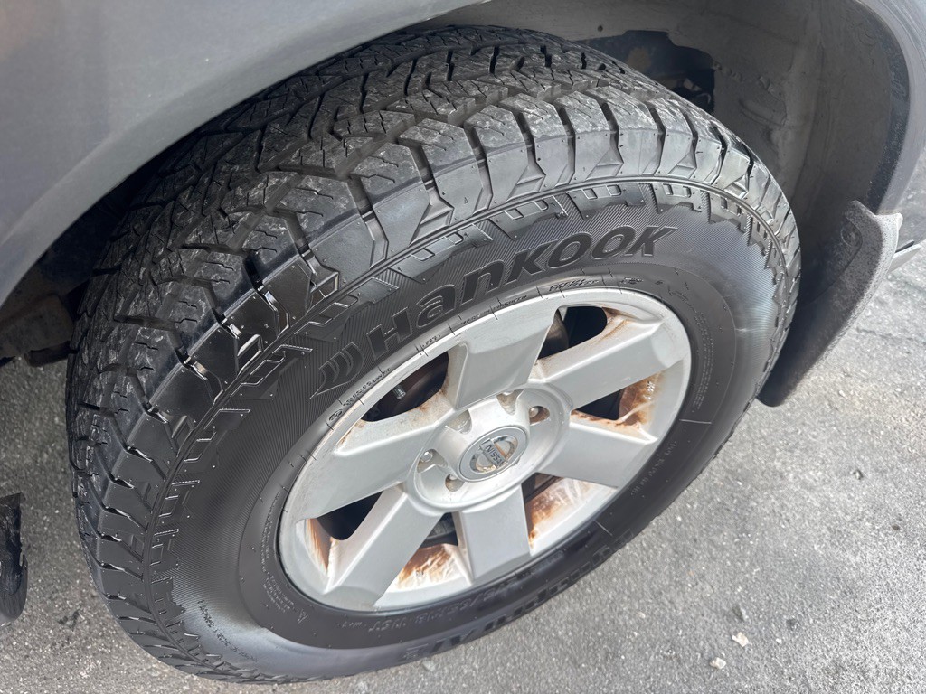 2004 Nissan Armada Image 7