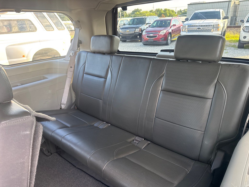 2004 Nissan Armada Image 9