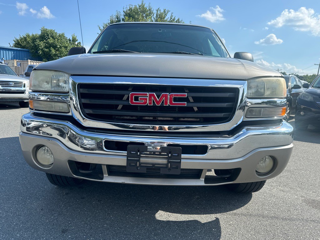 2003 GMC Sierra Image 8