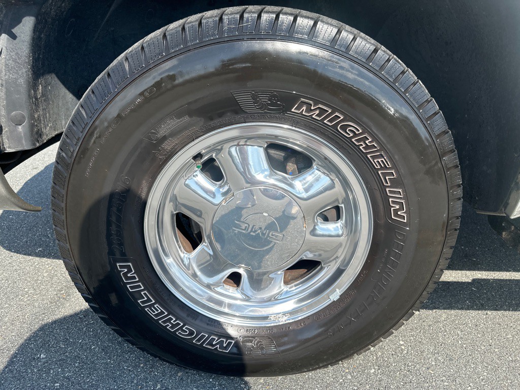2003 GMC Sierra Image 11