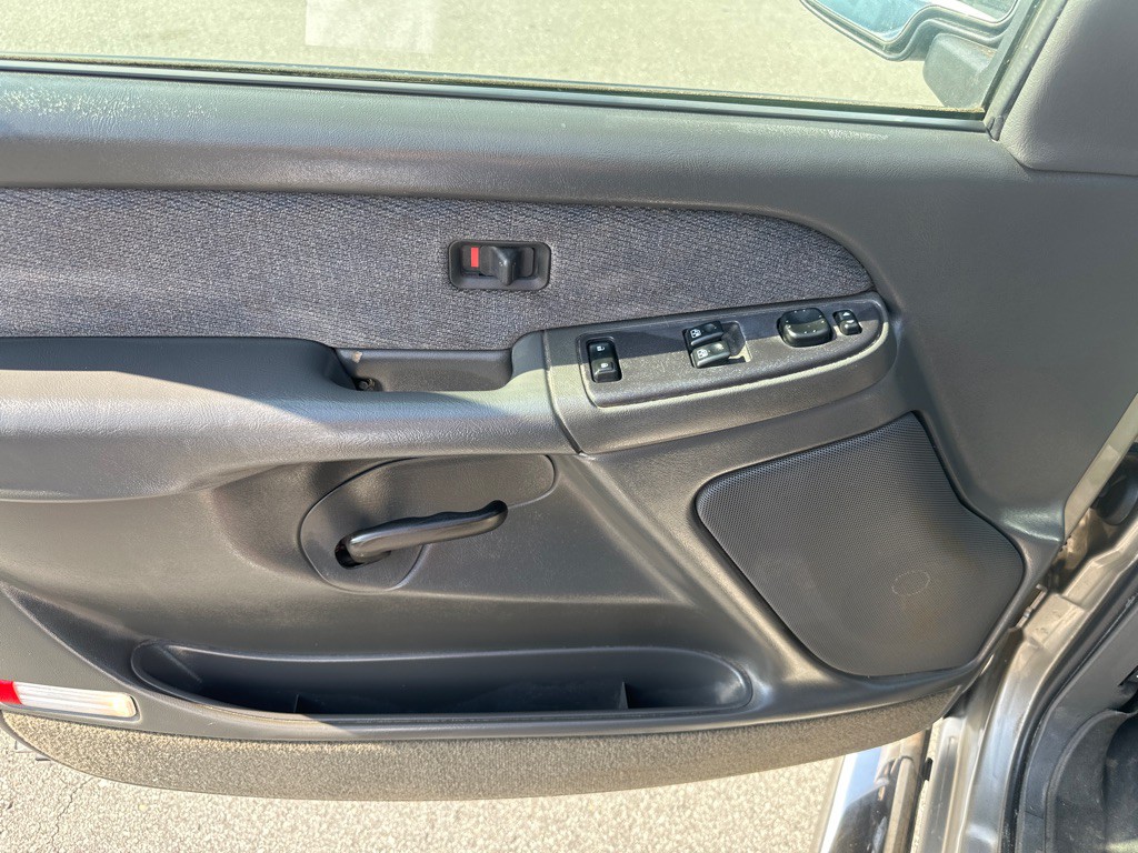 2003 GMC Sierra Image 14
