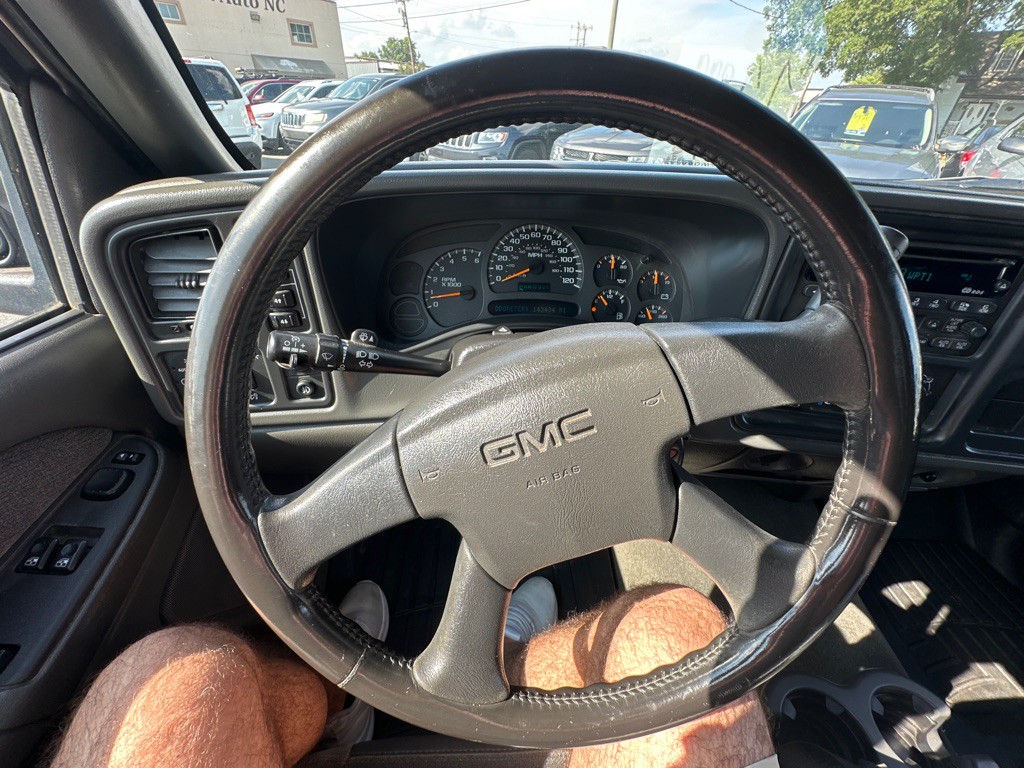 2003 GMC Sierra Image 20