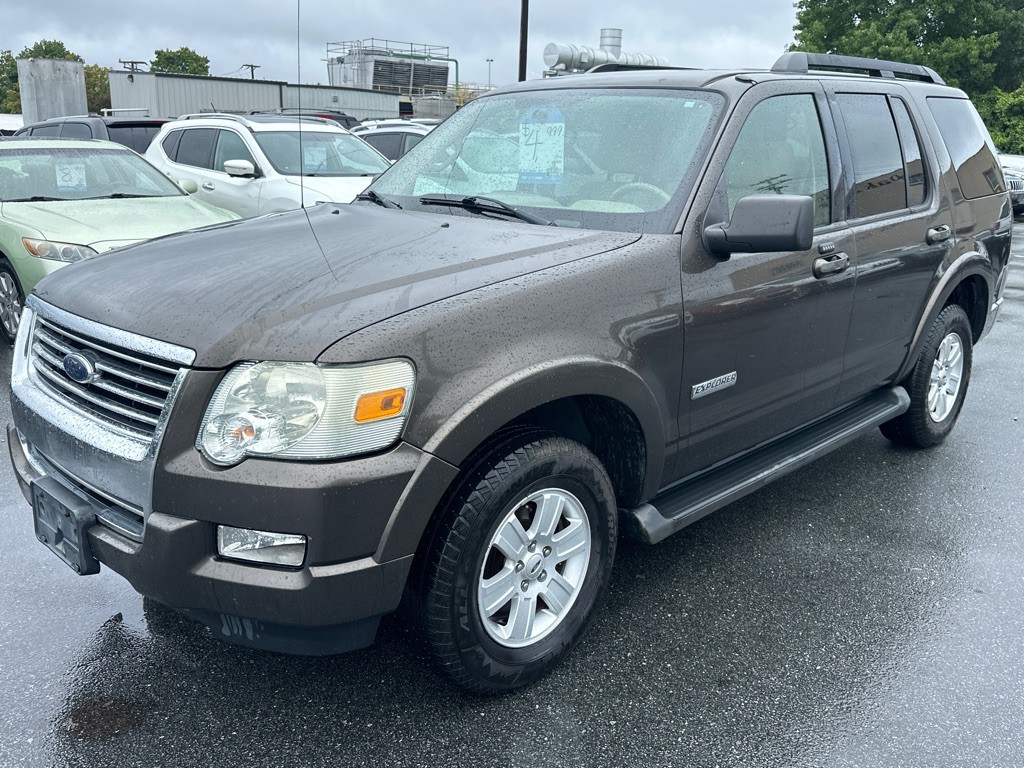 2008 Ford Explorer Image 1