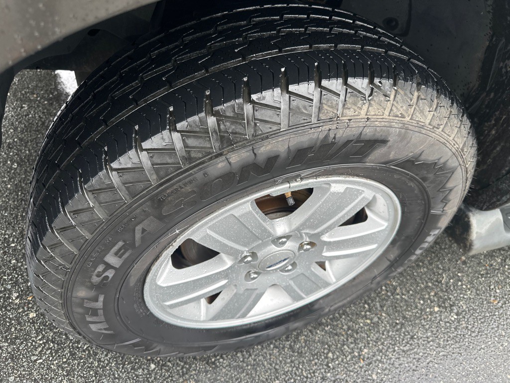 2008 Ford Explorer Image 9