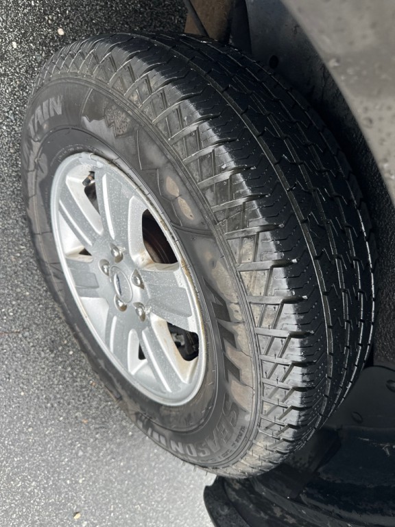 2008 Ford Explorer Image 10