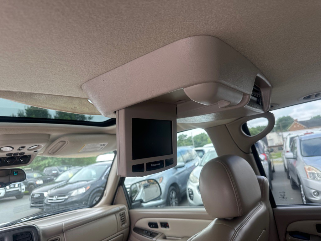 2005 GMC Yukon Image 15