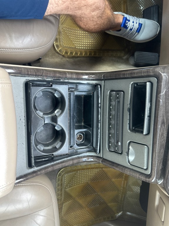 2005 GMC Yukon Image 21