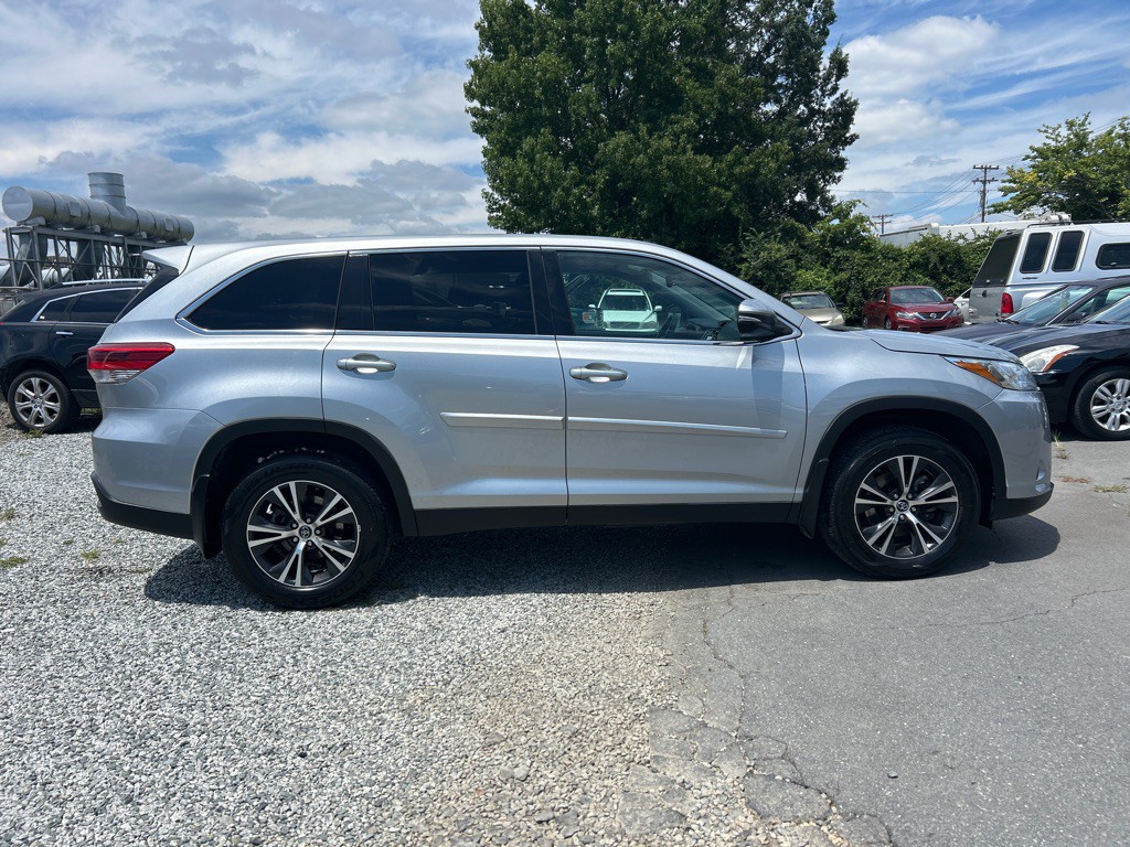 2019 Toyota Highlander Image 4