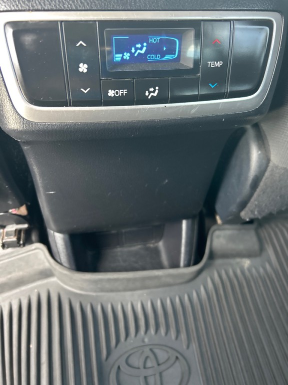 2019 Toyota Highlander Image 16