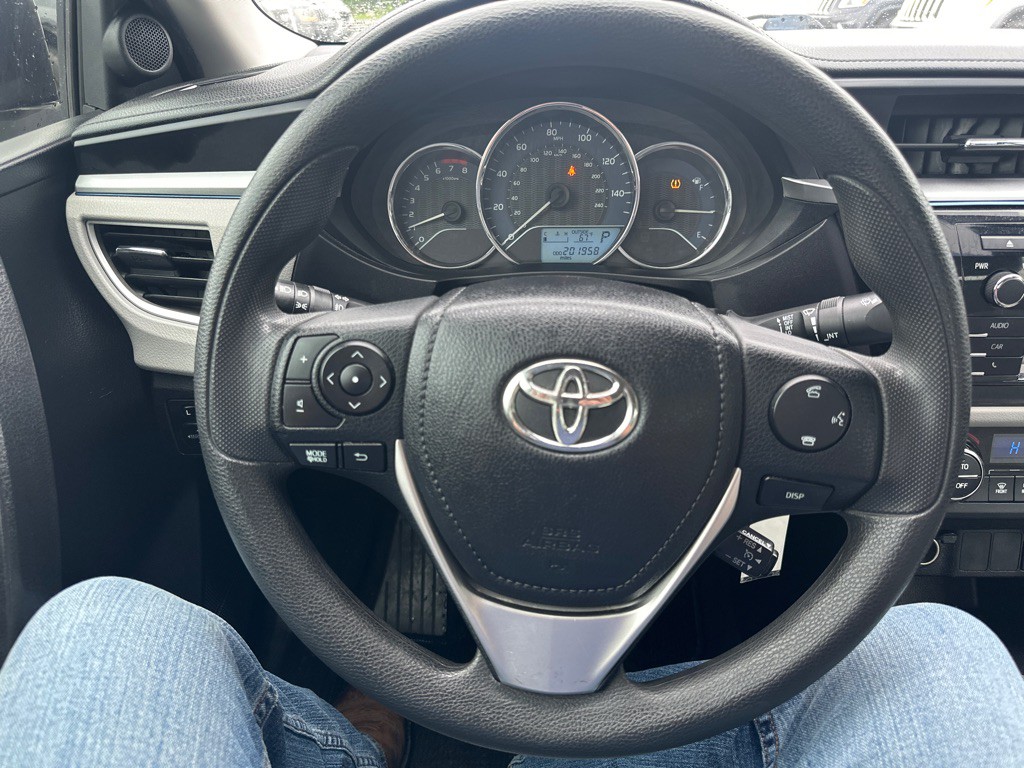 2016 Toyota Corolla Image 16