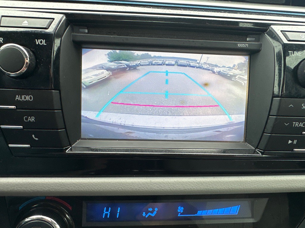 2016 Toyota Corolla Image 19