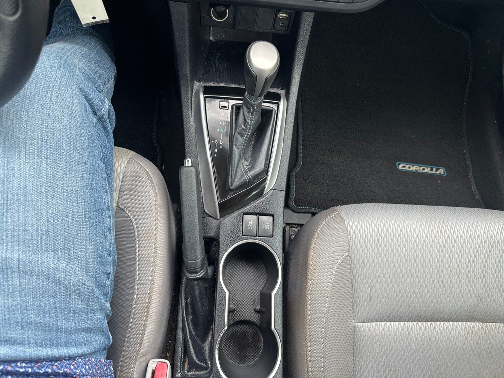2016 Toyota Corolla Image 20