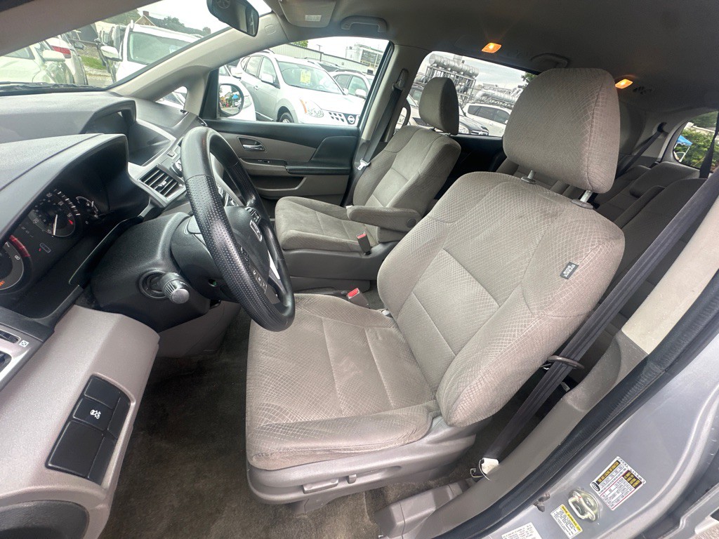 2014 Honda Odyssey Image 12