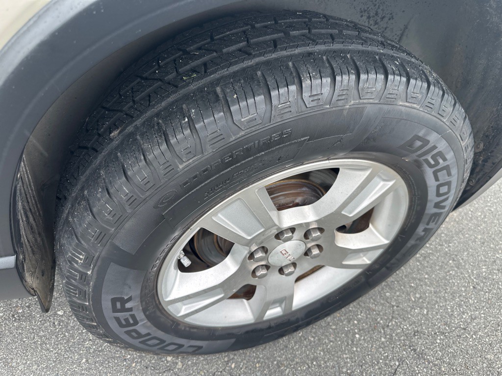 2008 GMC Acadia Image 10