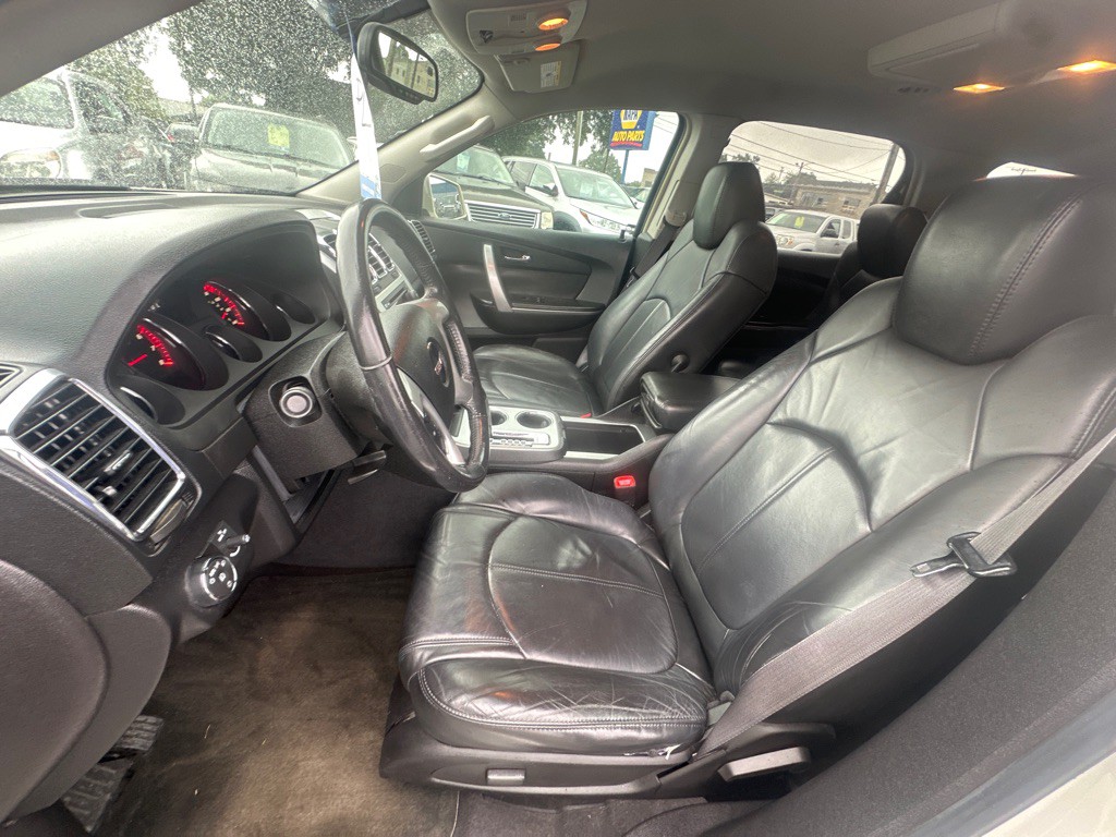 2008 GMC Acadia Image 12