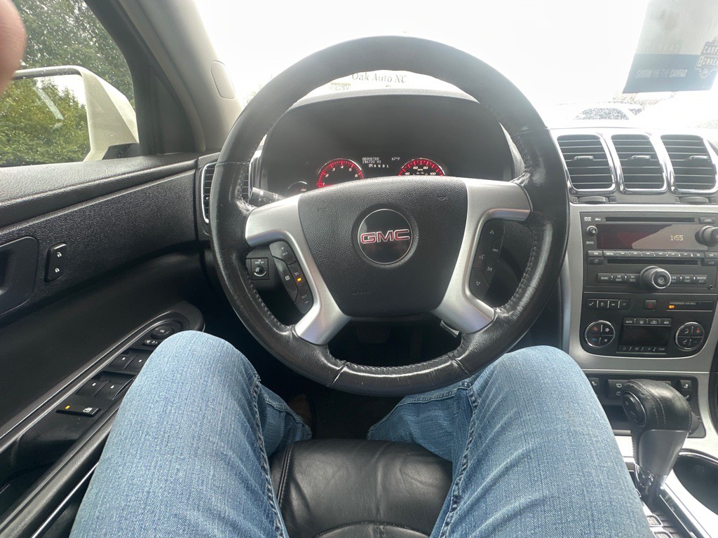 2008 GMC Acadia Image 17
