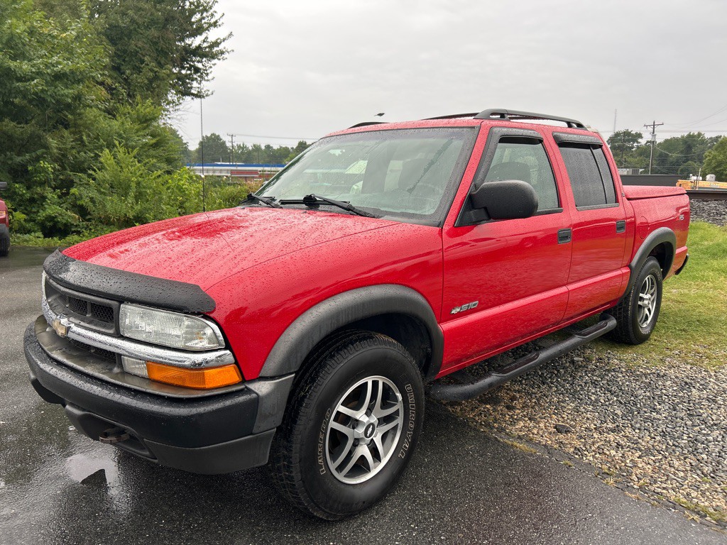 2003 Chevrolet S10 Image 1