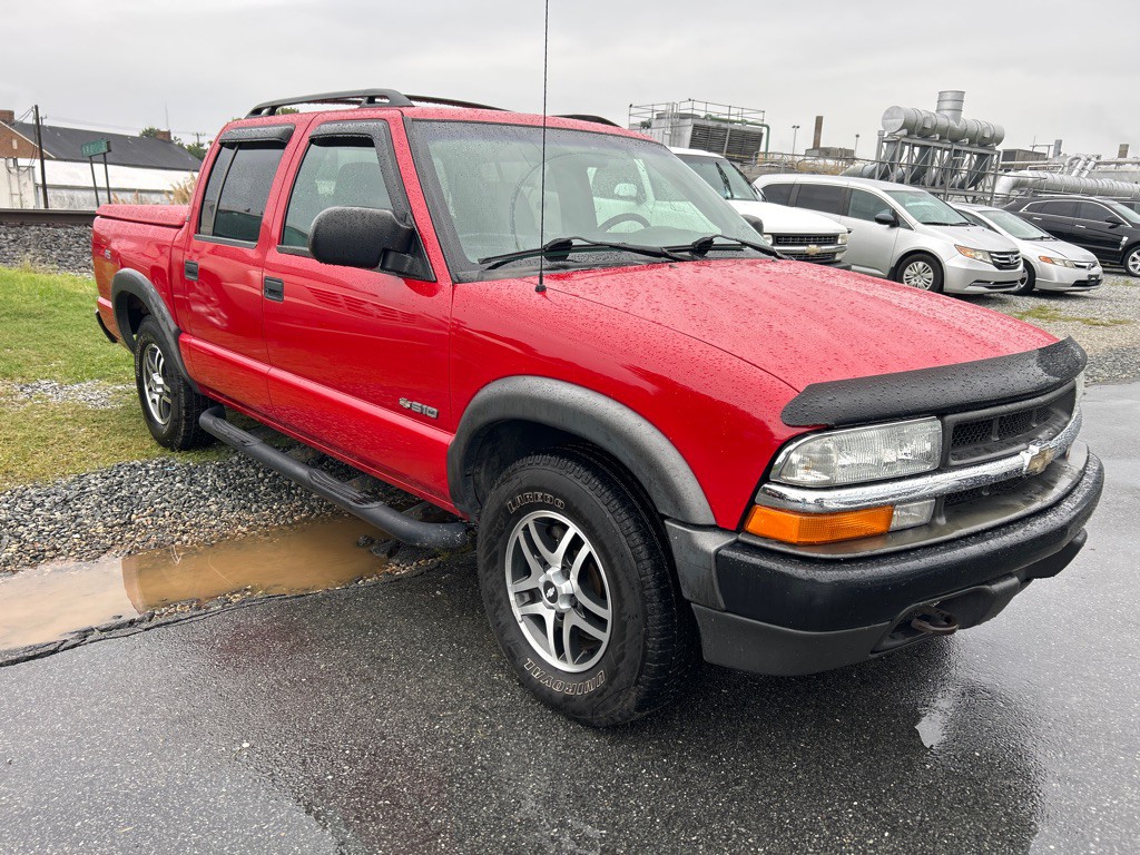 2003 Chevrolet S10 Image 3