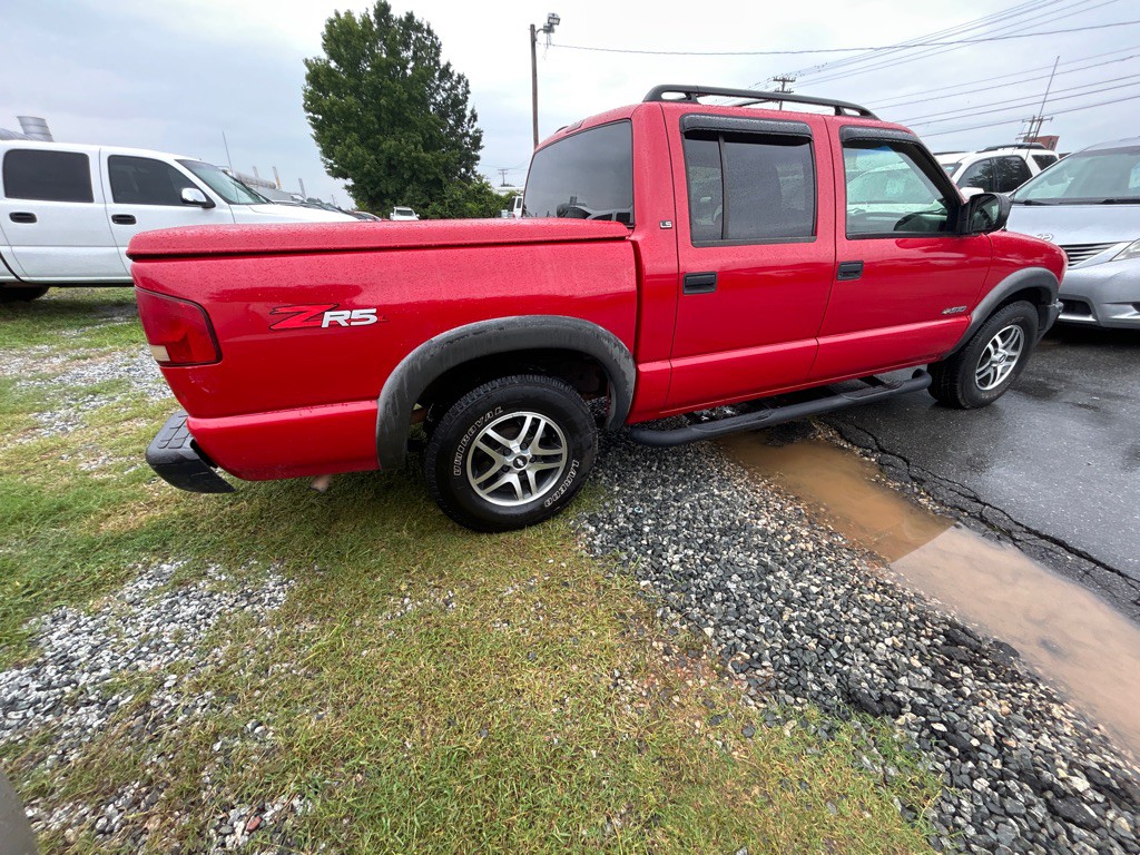 2003 Chevrolet S10 Image 5