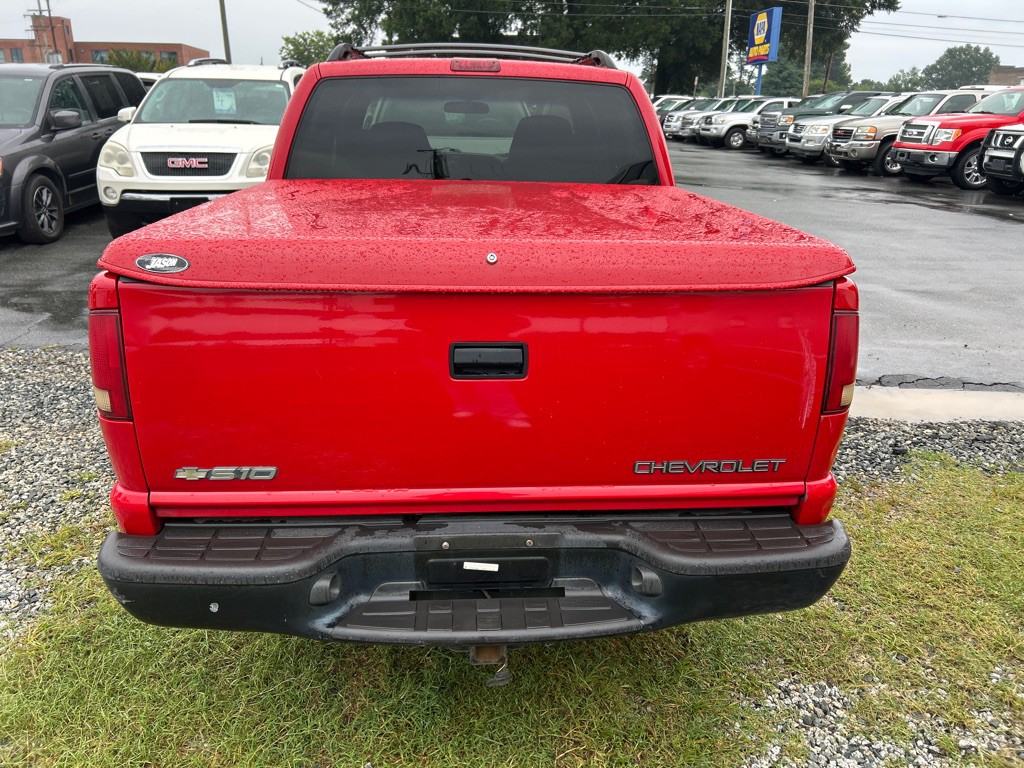 2003 Chevrolet S10 Image 6
