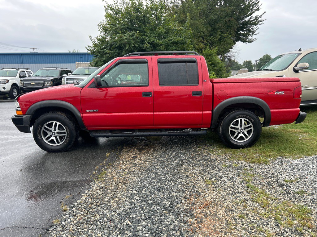 2003 Chevrolet S10 Image 8