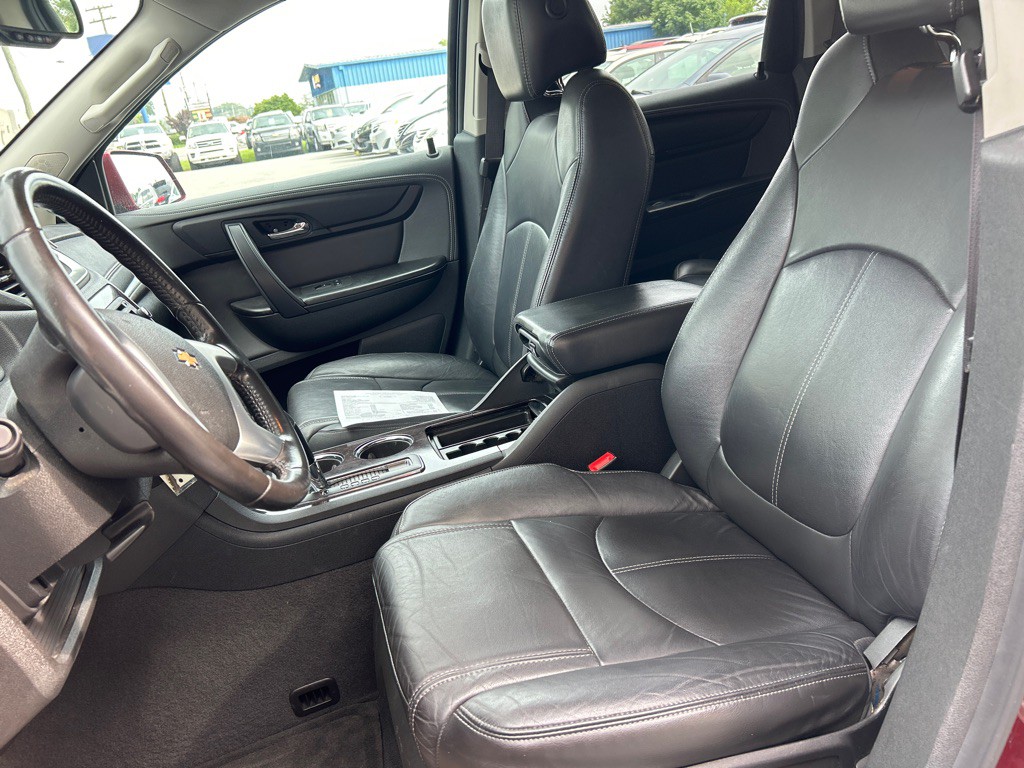 2017 Chevrolet Traverse Image 12