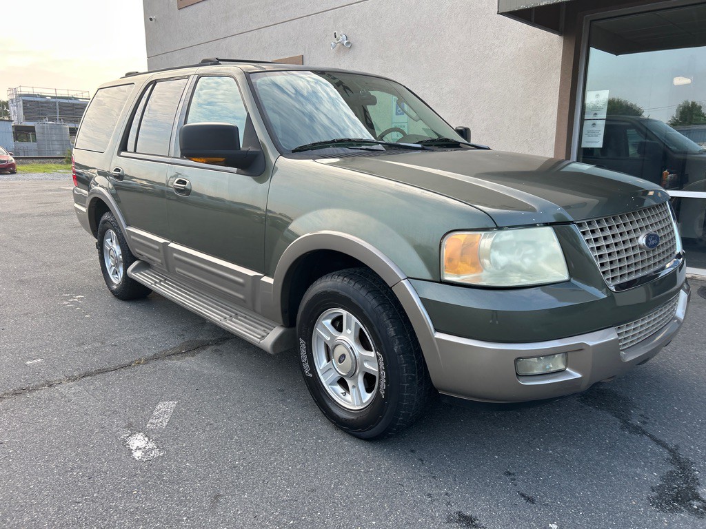 2003 Ford Expedition Image 3