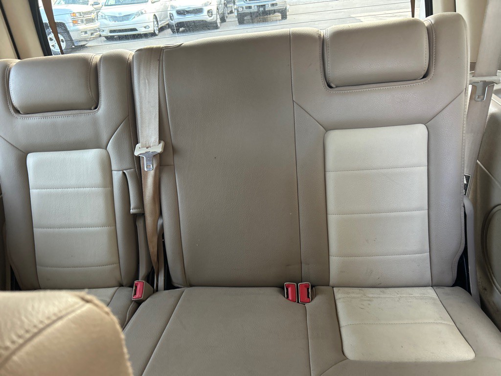 2003 Ford Expedition Image 13