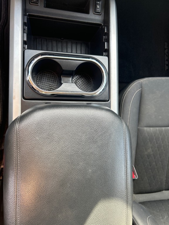 2018 Nissan Titan Image 18