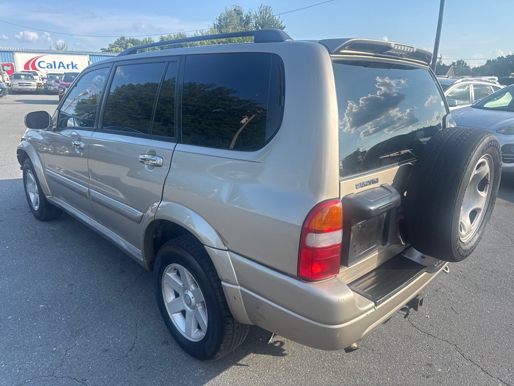 2003 Suzuki XL7 Image 5