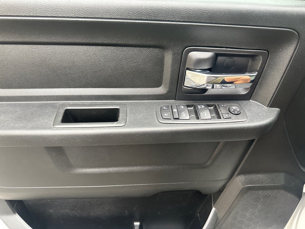2017 RAM 3500 Image 15