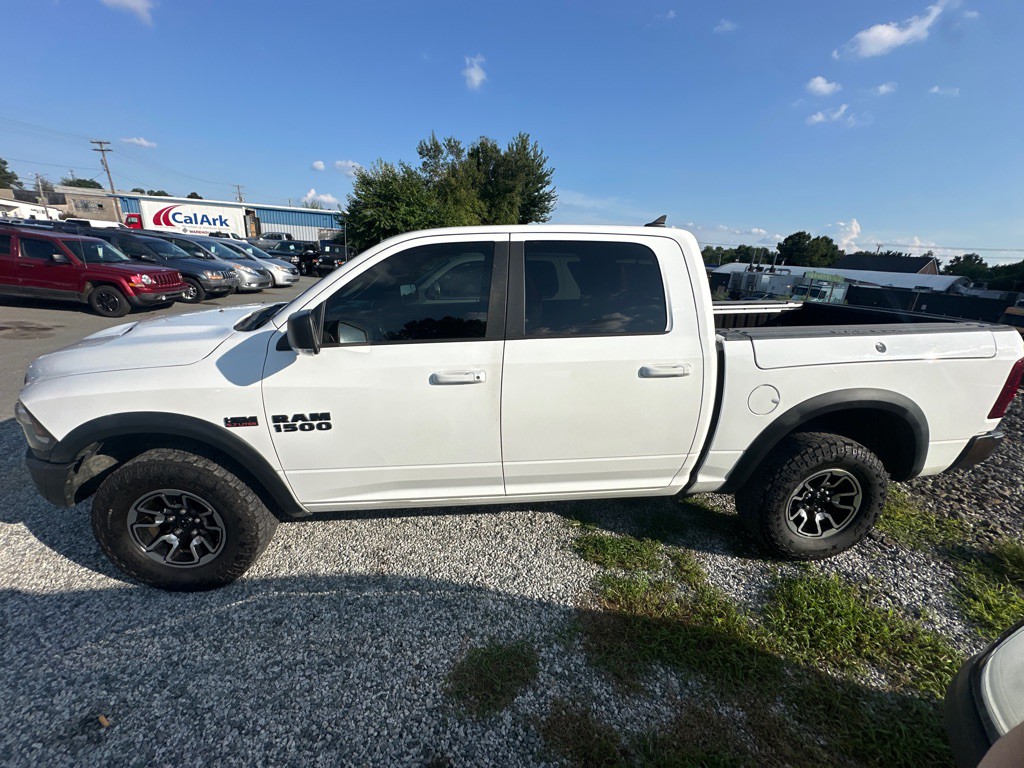 2016 RAM 1500 Image 2