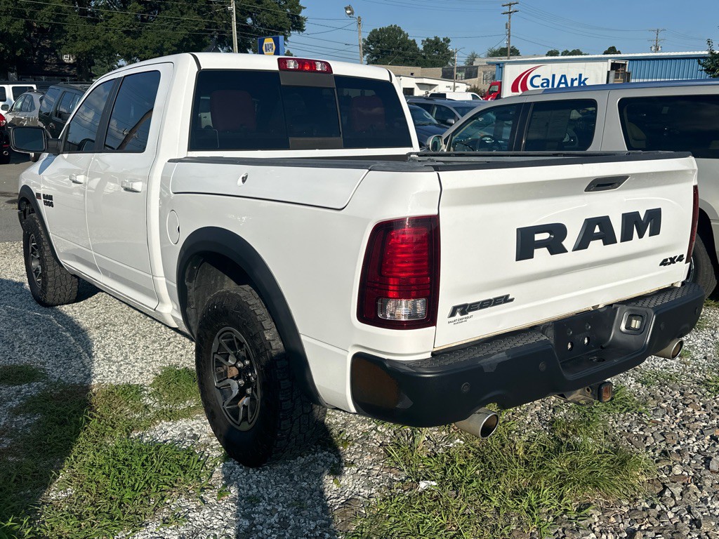 2016 RAM 1500 Image 3