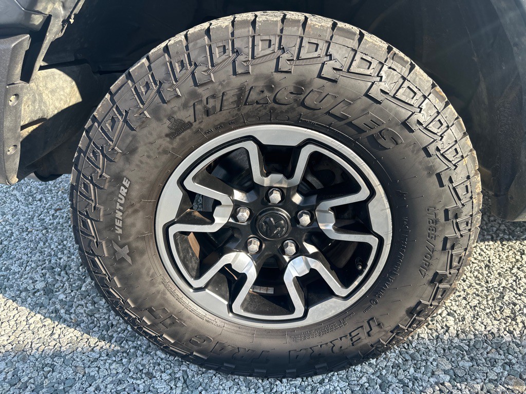 2016 RAM 1500 Image 10