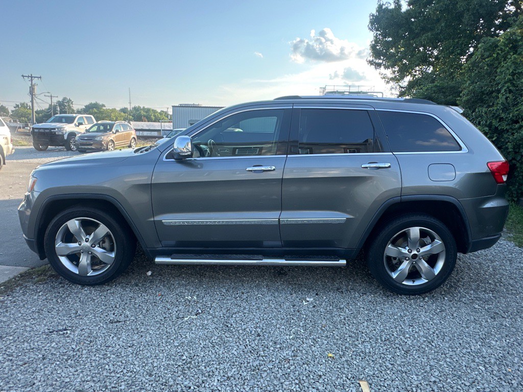 2013 Jeep Grand Cherokee Image 2
