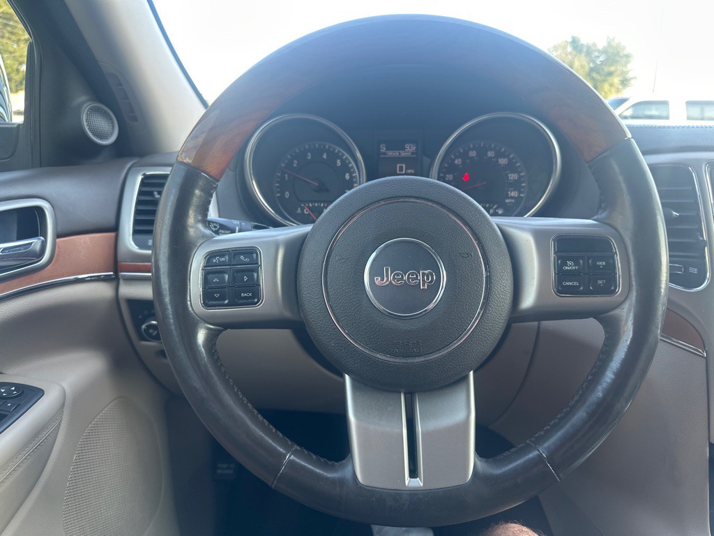 2013 Jeep Grand Cherokee Image 13