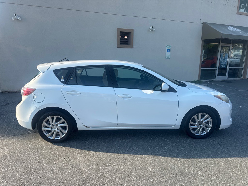 2012 Mazda Mazda3 Image 4