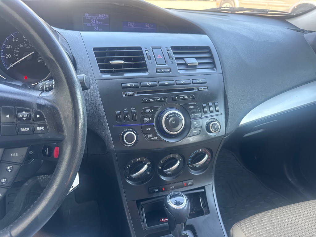 2012 Mazda Mazda3 Image 11