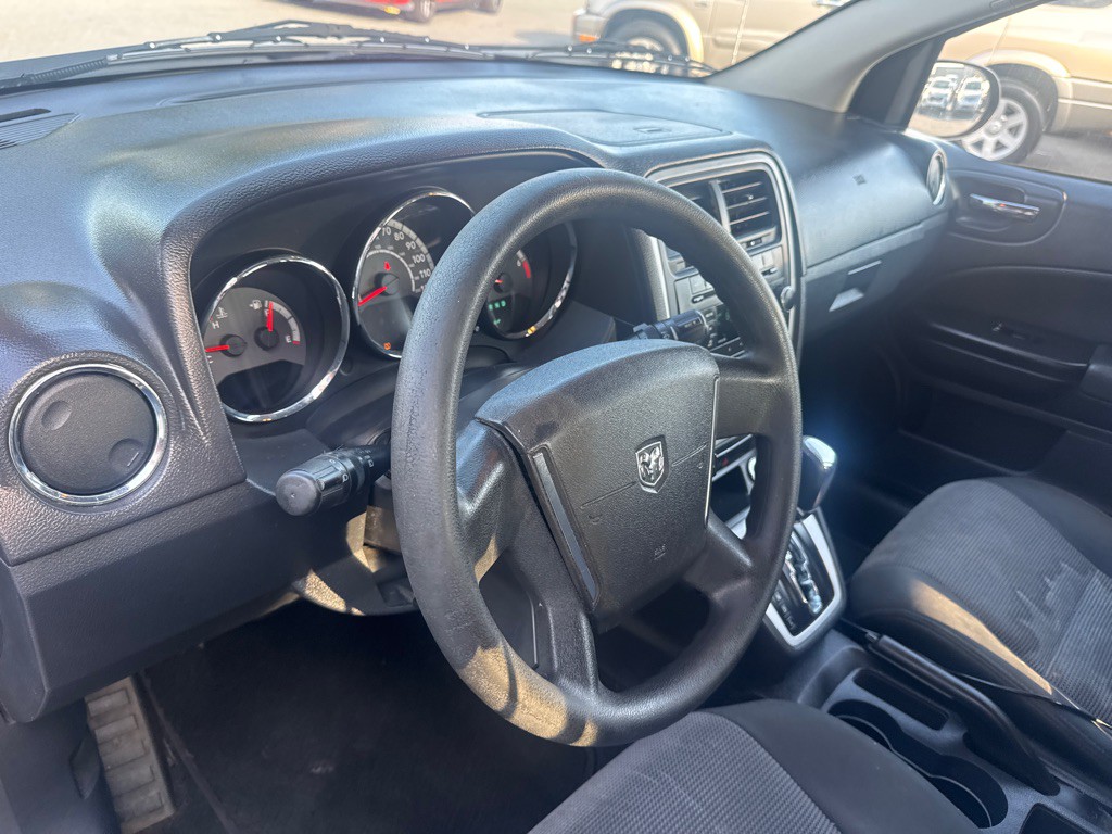 2010 Dodge Caliber Image 11