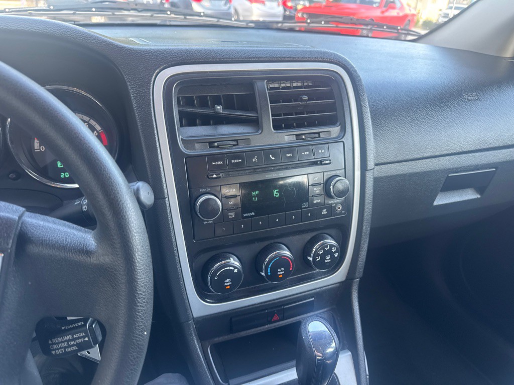 2010 Dodge Caliber Image 12