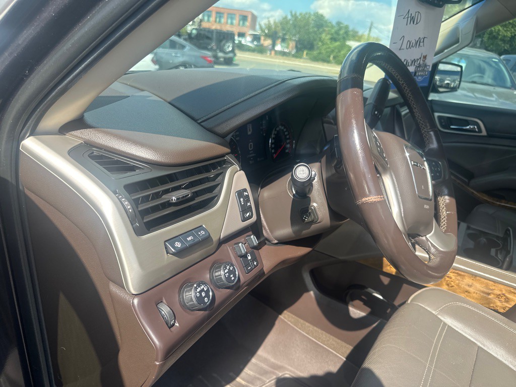 2016 GMC Yukon Image 12