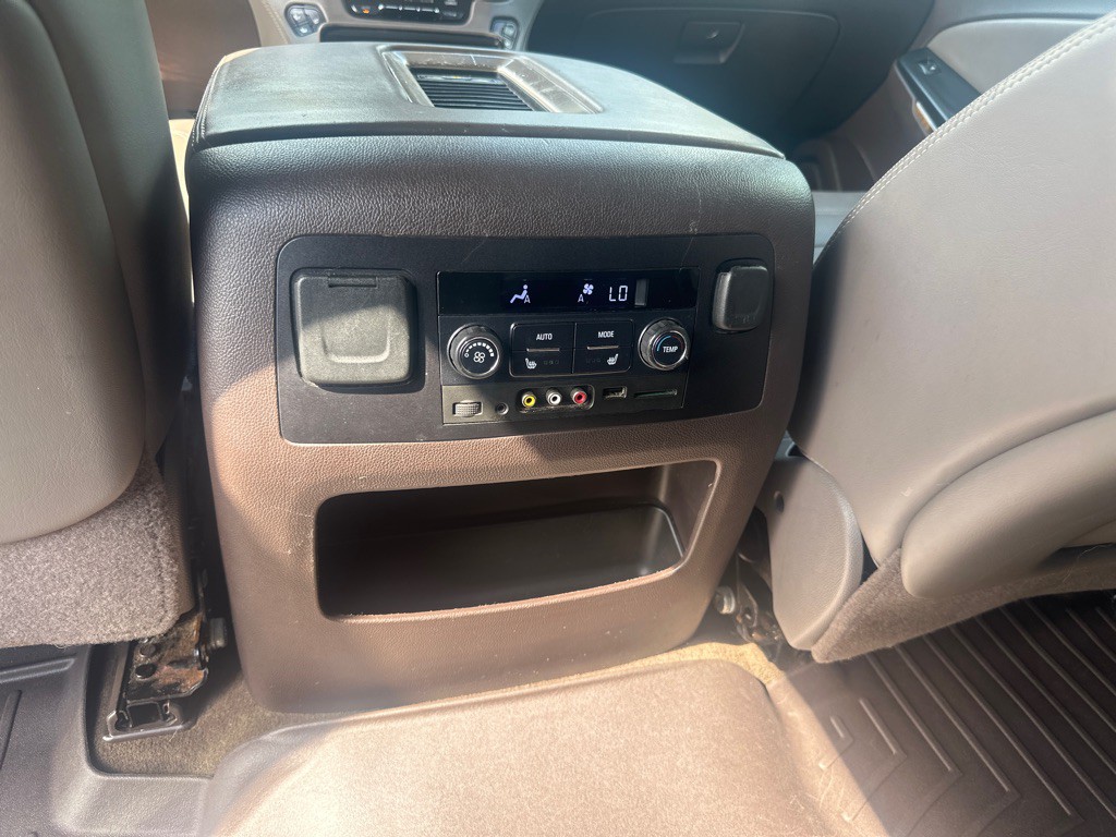 2016 GMC Yukon Image 19