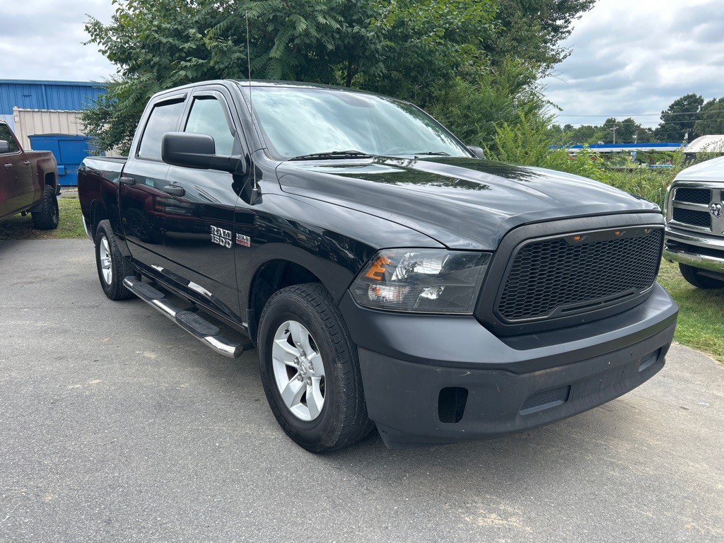 2017 RAM 1500 Image 3