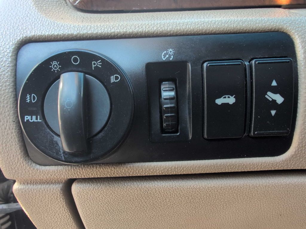 2007 Ford Five Hundred Image 10