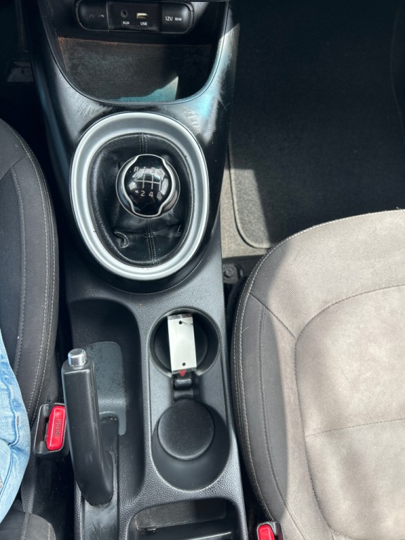 2015 Kia Soul Image 16