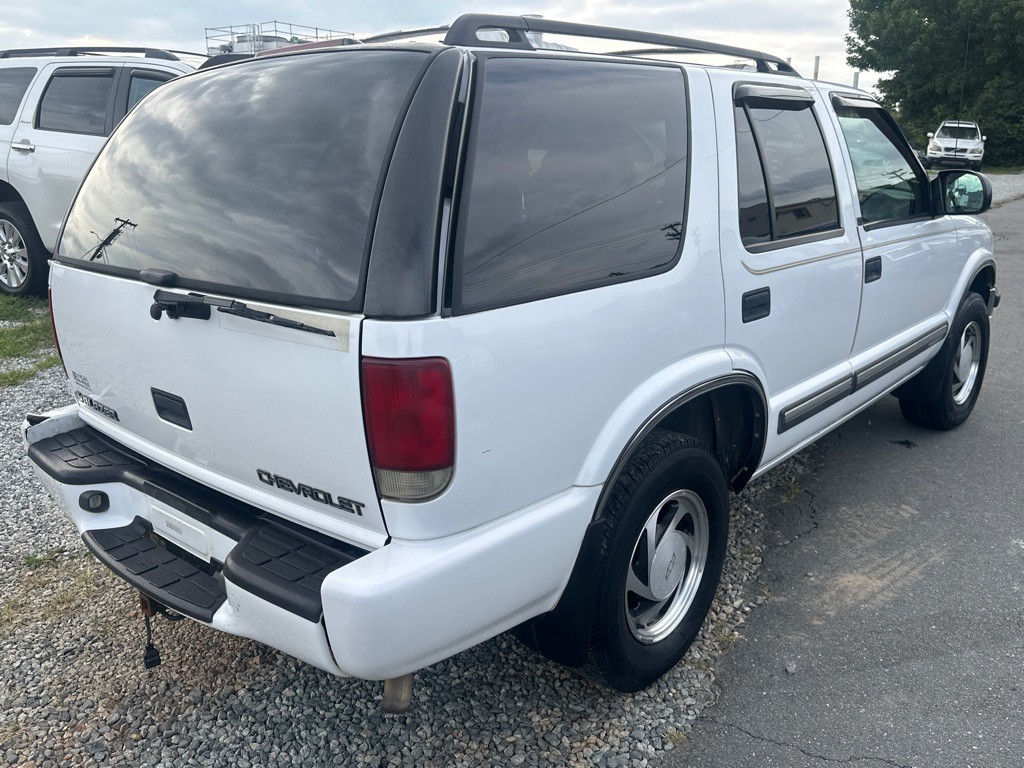 2000 Chevrolet Blazer Image 5