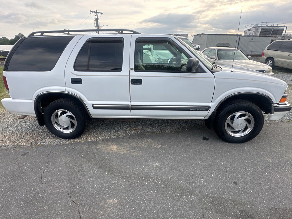 2000 Chevrolet Blazer Image 6