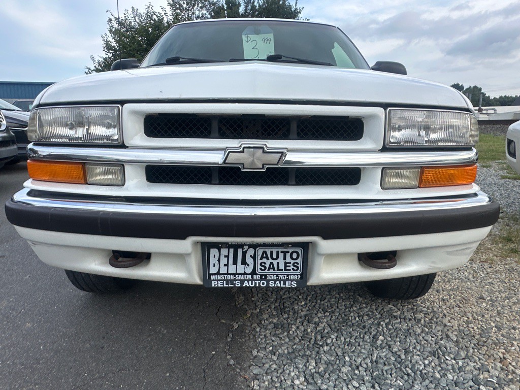 2000 Chevrolet Blazer Image 8