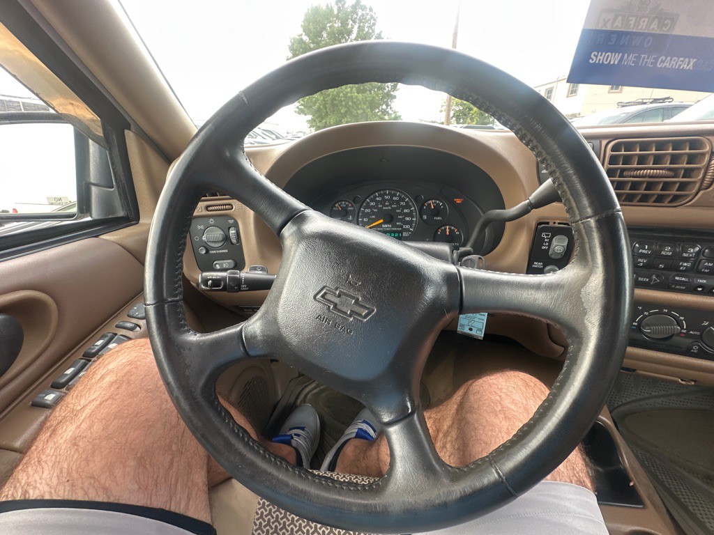 2000 Chevrolet Blazer Image 15